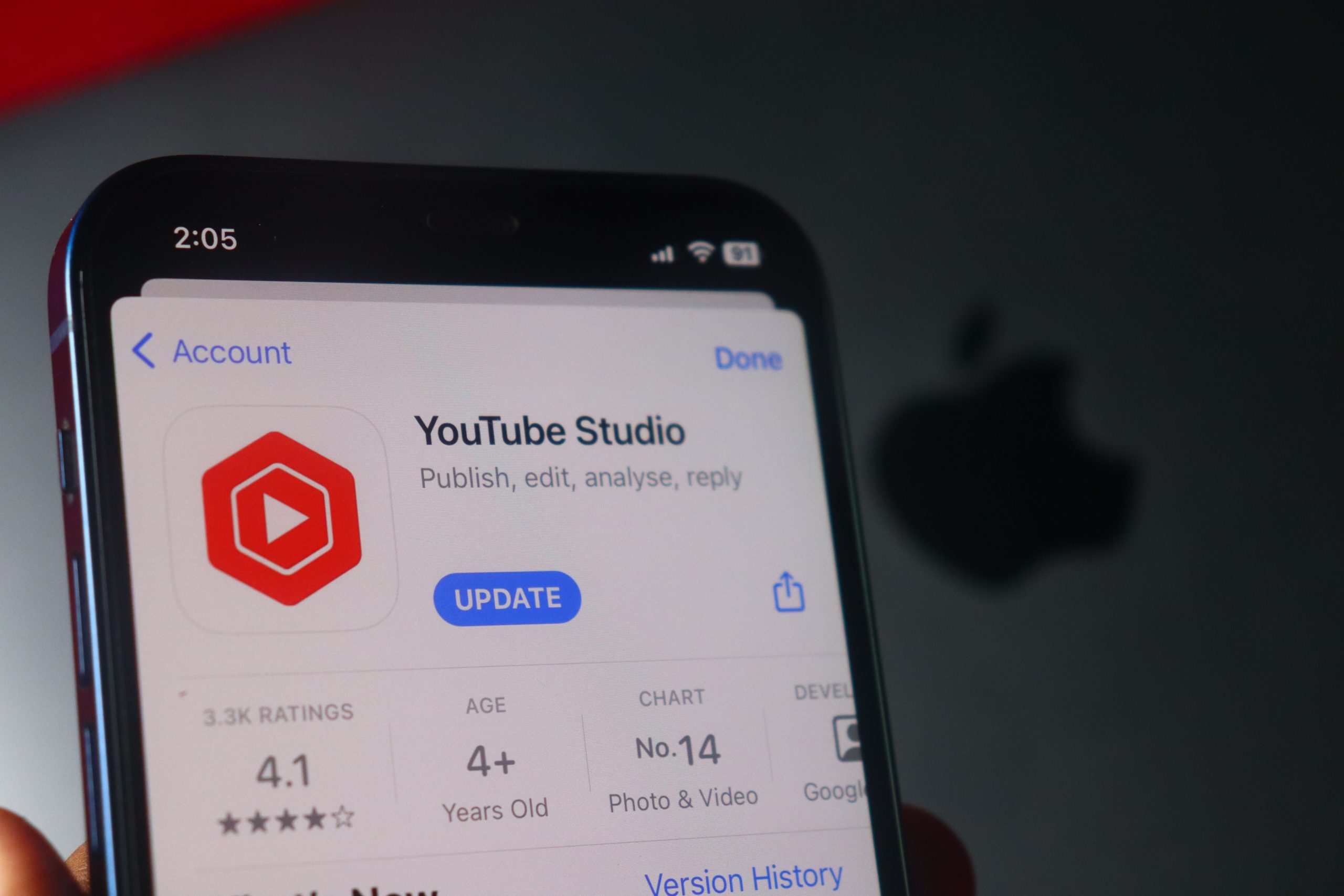 Manage and upload Youtube videos with the youtube studio app.